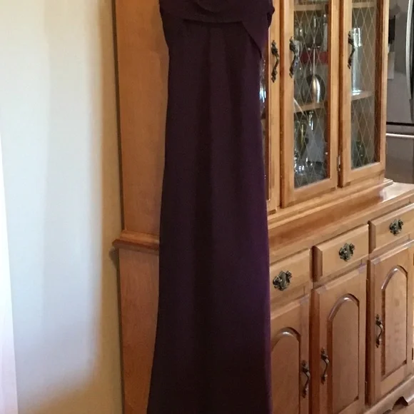 Dress - Picture 1 of 3